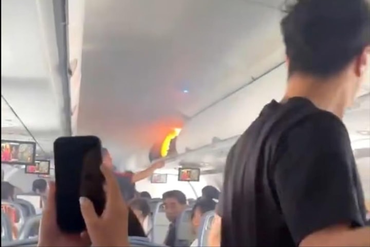 Cháy pin lithium trong hành lý buộc máy bay Air China hạ cánh khẩn cấp