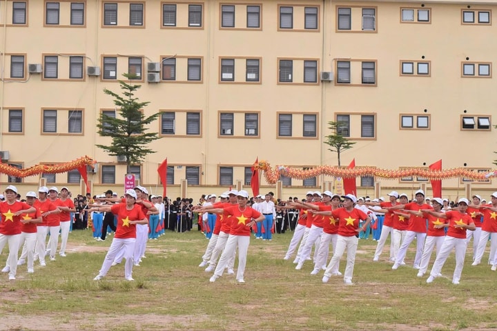 Gần 1.000 người tham gia Đại hội thể dục - thể thao xã Quảng Bị