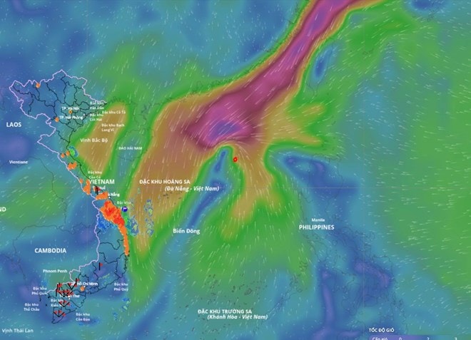 Bão số 12 đi vào miền Trung gây đợt mưa lớn