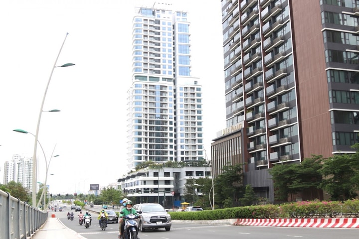 Thị trường bất động sản TP.HCM: Tăng nhẹ nguồn cung và giá bán