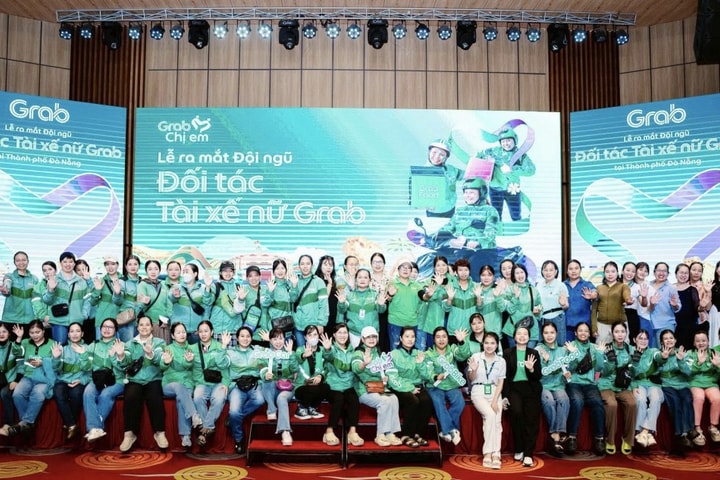 Grab Việt Nam tăng cường hỗ trợ và kết nối các đối tác tài xế nữ