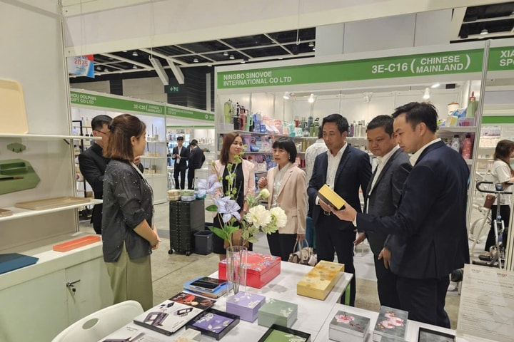 Hà Nội tham gia Hội chợ quốc tế hàng thủ công mỹ nghệ tại Hồng Kông 2025