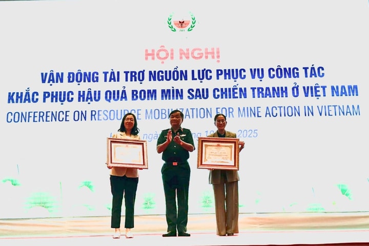 Vận động nguồn lực khắc phục hậu quả bom mìn và chất độc hóa học sau chiến tranh