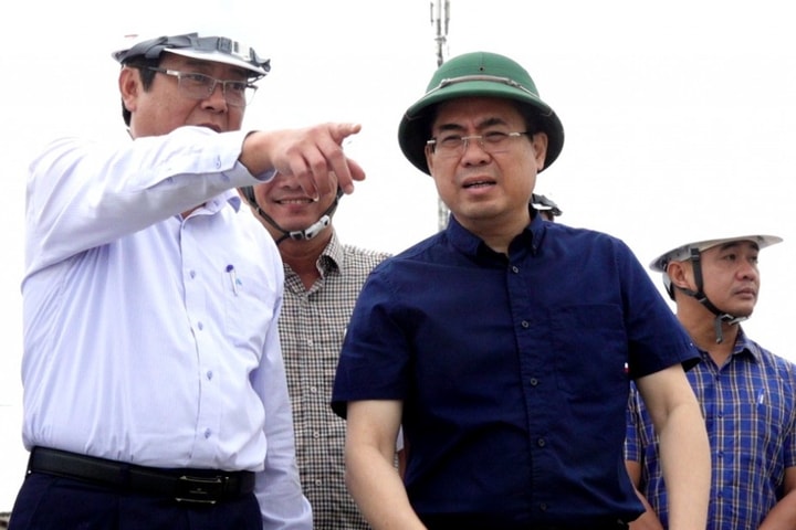 Quảng Ngãi: Yêu cầu túc trực 24/24, triểu khai “4 tại chỗ” chống bão