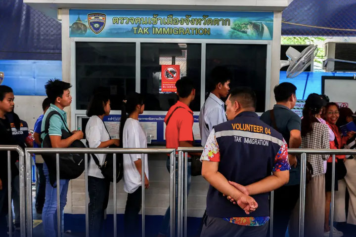 Thái Lan cấp quyền cho người tị nạn làm việc