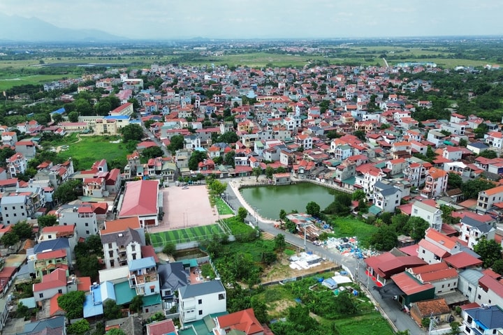 Tin tức đặc biệt trên báo in Hànộimới ngày 24-10-2025