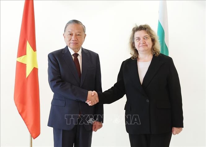 Tổng Bí thư Tô Lâm hội kiến Chủ tịch Quốc hội Bulgaria Natalia Kiselova