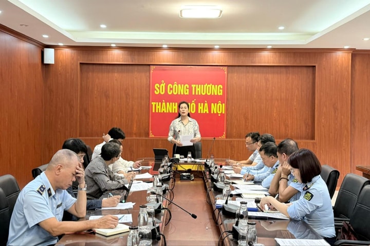 Ban Chỉ đạo 389 thành phố Hà Nội triển khai kiểm tra liên ngành chống buôn lậu, gian lận thương mại và hàng giả những tháng cuối năm 2025