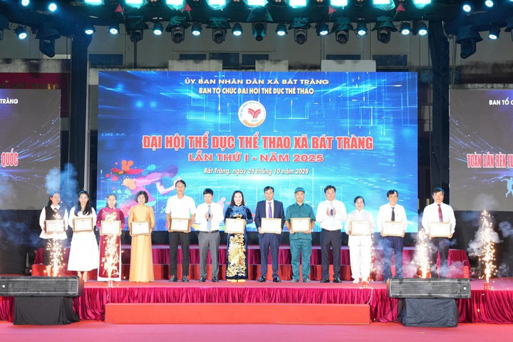 Hơn 1.100 vận động viên tham gia tranh tài tại Đại hội Thể dục Thể thao xã Bát Tràng
