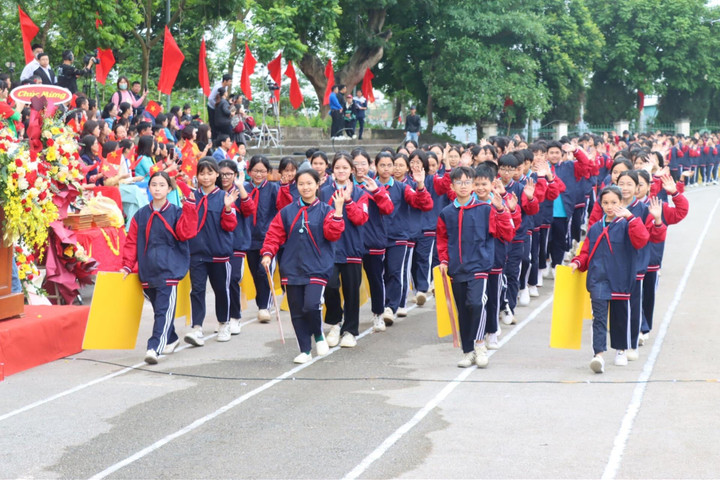 Sôi động Đại hội thể dục - thể thao xã Phú Xuyên lần thứ I