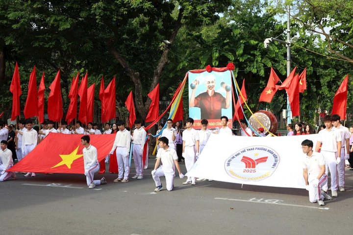 Hoàn Kiếm: Lan tỏa tinh thần rèn luyện thể thao theo gương Bác Hồ vĩ đại