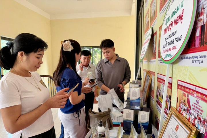 Kết nối tiêu thụ nông sản cho nông dân xã Quảng Oai