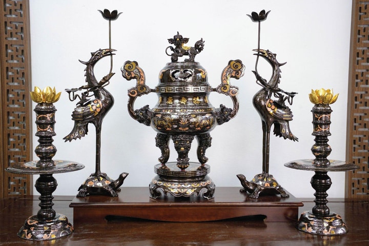 Đỉnh đồng Pháp lam - khi nghệ thuật cung đình hồi sinh trên đỉnh đồng Việt