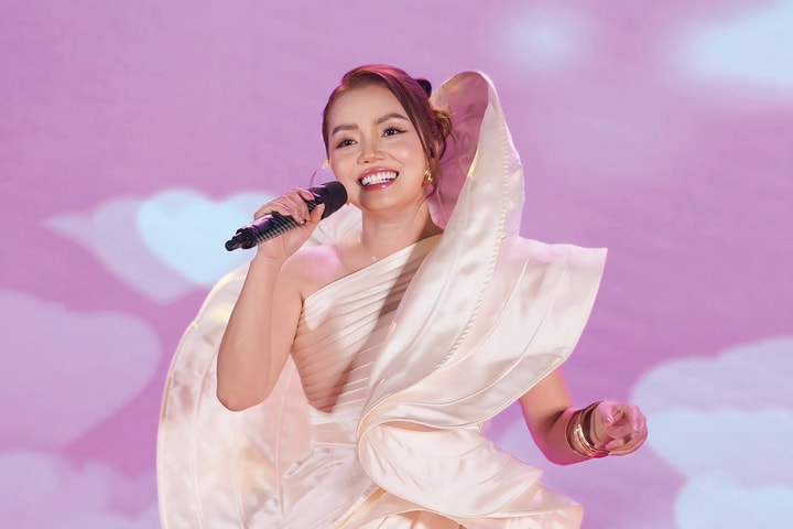 Sao Mai Nguyễn Ngọc Anh “đời” hơn với “Lời hẹn ước”