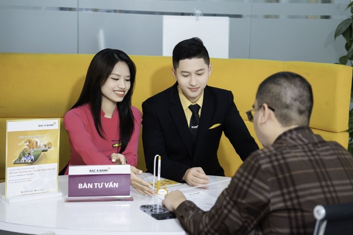 Fitch Ratings lần đầu xếp hạng tín nhiệm BAC A BANK ở mức “B+”, triển vọng ổn định