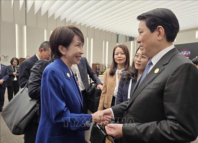 Tuần lễ Cấp cao APEC 2025: Chủ tịch nước Lương Cường gặp lãnh đạo một số thành viên APEC