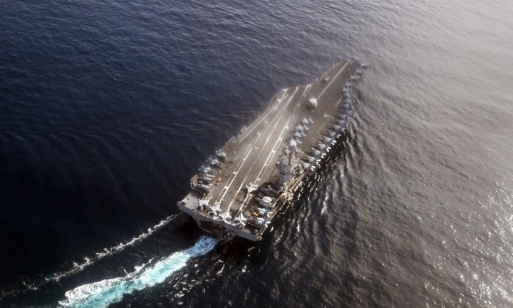 Mỹ triển khai lực lượng “khổng lồ” ngoài khơi Venezuela