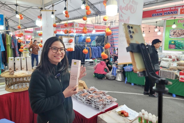 Đề xuất bán hàng livestream phải xác thực danh tính