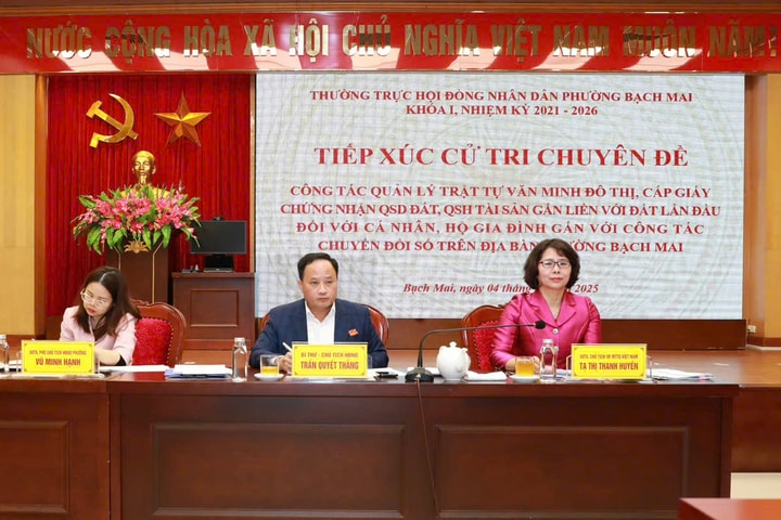 Phường Bạch Mai: Tiếp xúc cử tri chuyên đề về quản lý trật tự văn minh đô thị