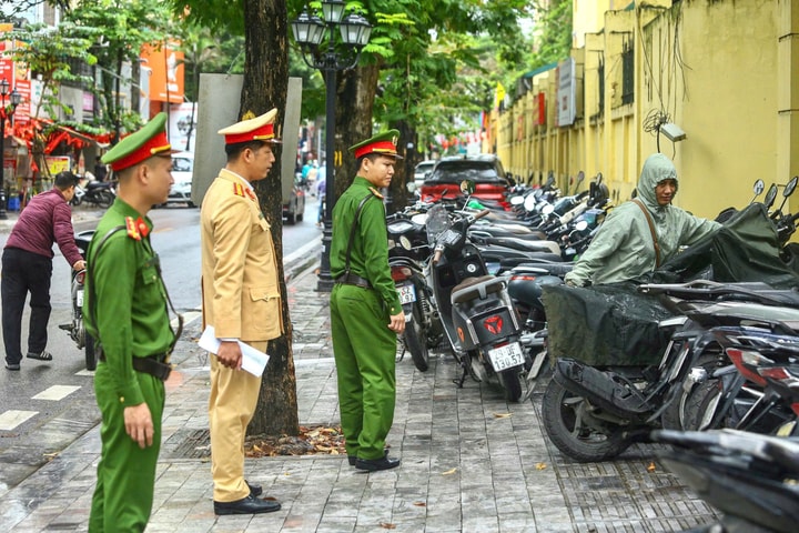 Hà Nội: Đồng loạt kiểm tra, phát hiện 233 học sinh vi phạm giao thông