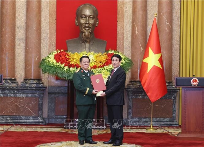 Đồng chí Nguyễn Trọng Nghĩa giữ chức Chủ nhiệm Tổng cục Chính trị Quân đội Nhân dân Việt Nam
