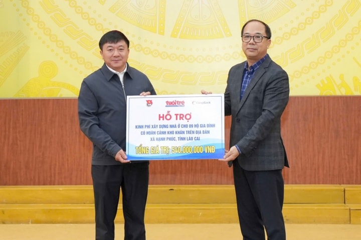 Trao tặng kinh phí xây sửa nhà cho bà con xã Hạnh Phúc, tỉnh Lào Cai