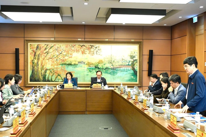 Đề nghị miễn thuế “tiền làm thêm giờ”, “tiền ca đêm”