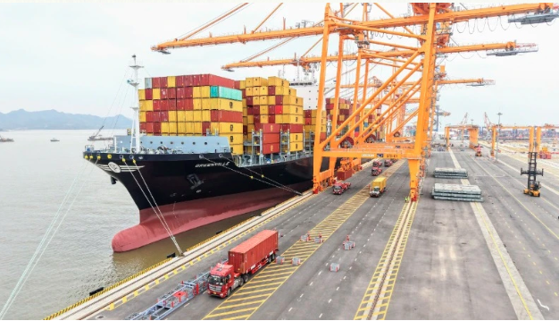 Xuất khẩu tiếp tục tăng trưởng, xuất siêu gần 20 tỷ USD sau 10 tháng