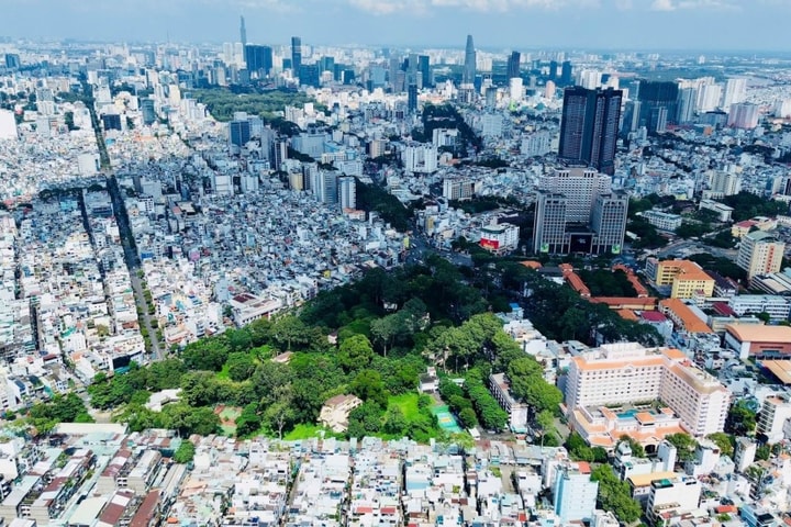 Đài tưởng niệm nạn nhân COVID-19: Biểu tượng về một thành phố nghĩa tình
