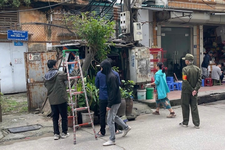 Phường Vĩnh Hưng kịp thời giải quyết vi phạm trật tự đô thị sau phản ánh của Báo Hànộimới