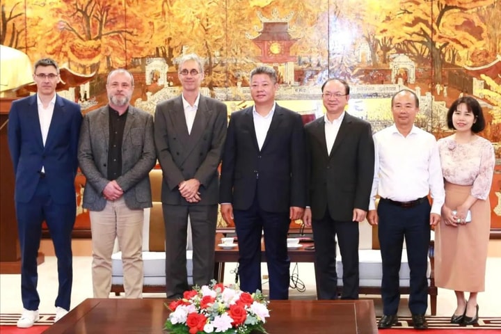 Hà Nội thúc đẩy hợp tác với Viện Nghiên cứu Phát triển Pháp để giải quyết ô nhiễm không khí
