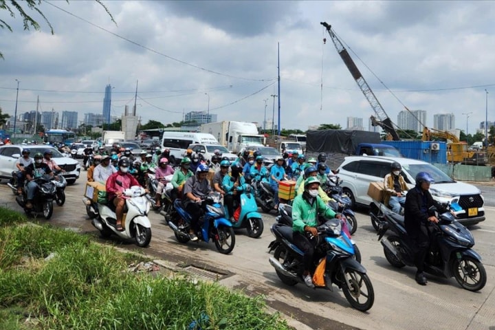 Hoán đổi xe xăng sang xe điện: Cần quy chuẩn kỹ thuật, giải pháp công nghệ