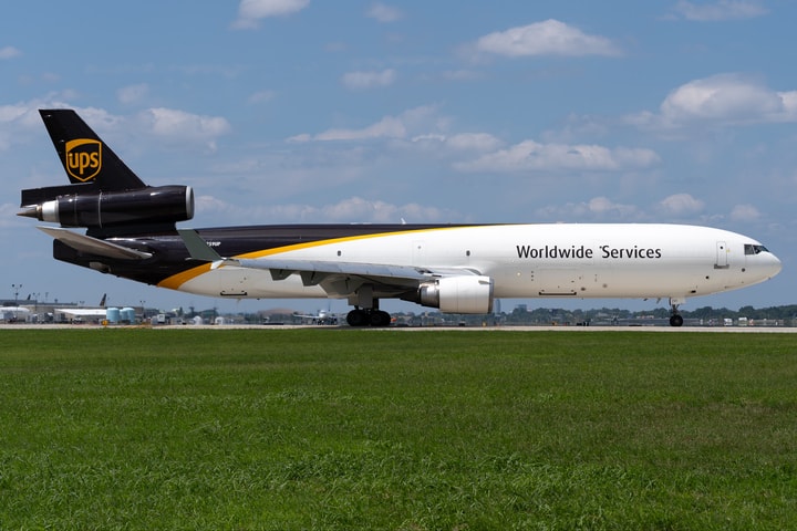 Việt Nam thăm hỏi Hoa Kỳ về vụ rơi máy bay của hãng vận chuyển UPS