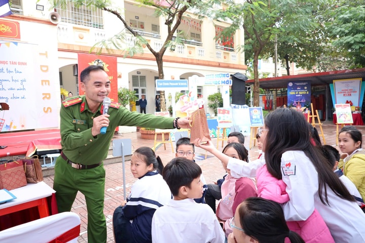 Phường Tương Mai lan tỏa tinh thần “Thượng tôn pháp luật” trong trường học