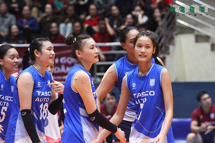 Bóng chuyền Hà Nội: “Thoát nghèo” và mơ xa hơn