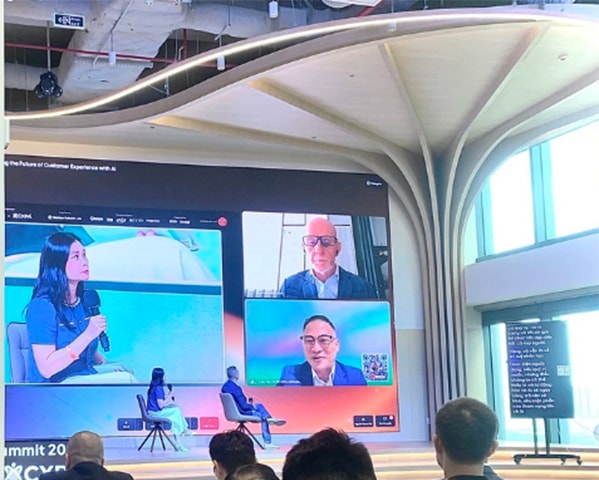 Giải pháp phiên dịch Cabin AI của tiến sĩ Việt