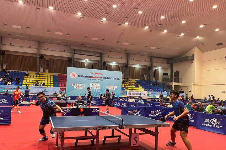 Giải Bóng bàn Báo Hànộimới mở rộng lần thứ XII năm 2025: CLB Thiên Văn và Team SBTC vào chung kết đồng đội nam nâng cao