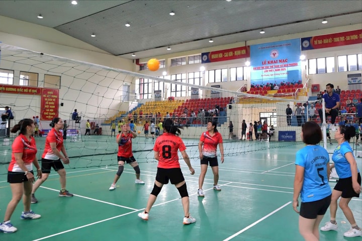 22 đội bóng tranh tài Giải bóng chuyền hơi xã Đan Phượng năm 2025