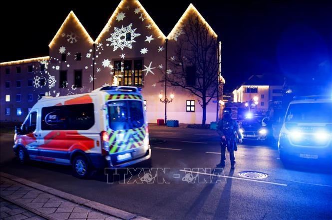 Bắt đầu phiên tòa xét xử vụ án lớn nhất trong lịch sử hậu chiến của Đức