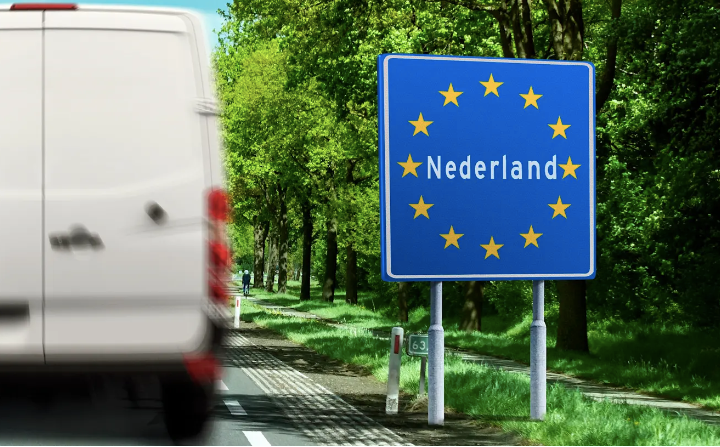 Hà Lan gia hạn kiểm soát biên giới để hạn chế di cư