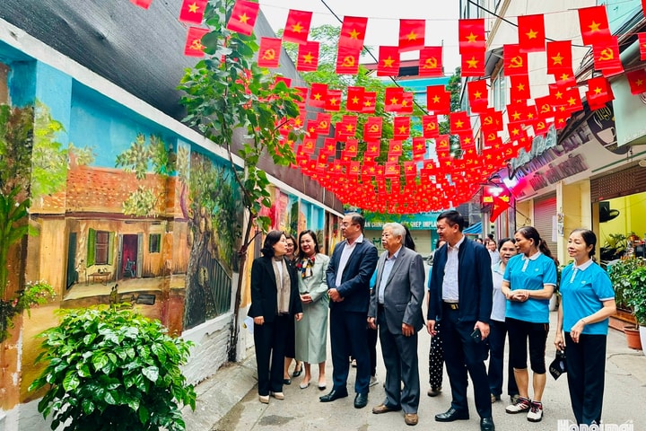 "Ngõ phố hạnh phúc" của người Đống Đa