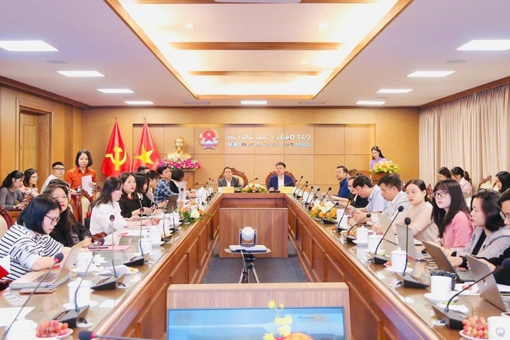 Báo chí luôn đồng hành cùng ngành Giáo dục trong công cuộc đổi mới