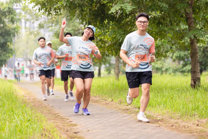 “Road to give 2025” quyên góp 870 triệu đồng cho trẻ em có hoàn cảnh khó khăn