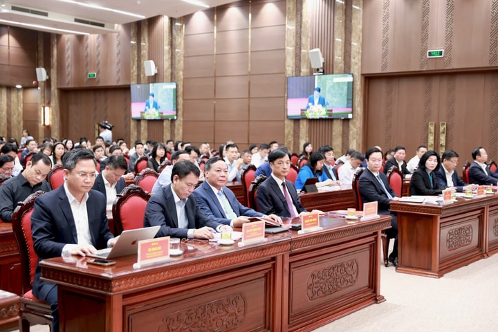 Hơn 44.800 cán bộ, đảng viên Thủ đô học tập, nghiên cứu, triển khai thực hiện Nghị quyết Đại hội Đảng bộ thành phố lần thứ XVIII