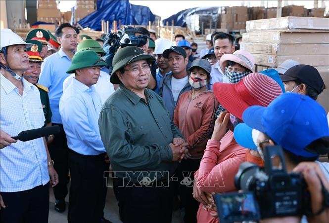 Thủ tướng Phạm Minh Chính chủ trì Hội nghị về khắc phục thiên tai, ổn định đời sống, sản xuất khu vực miền Trung