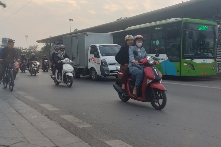 Miền Bắc chuyển rét, miền Trung mưa lớn diện rộng