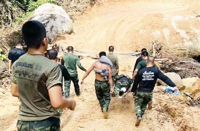 Chưa kịp tiến đã lại lùi