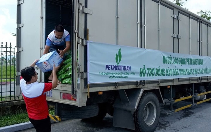 Tấm lòng nhân ái từ những người mang trên ngực áo “Ngọn lửa Petrovietnam”