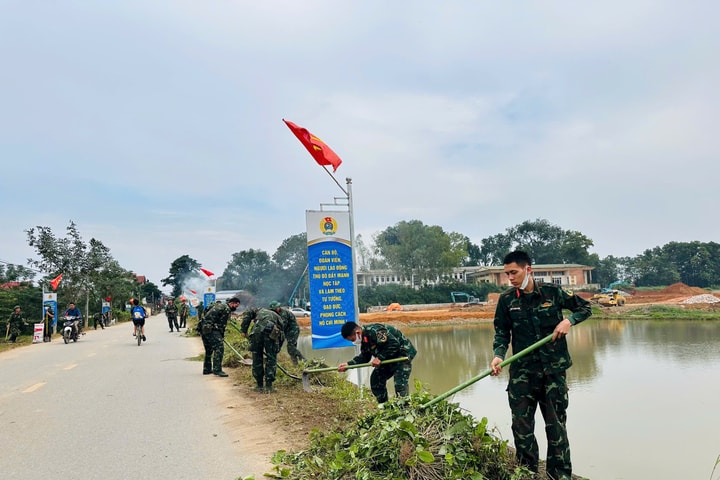 Hơn 500 người “xuống đường” vệ sinh môi trường ở xã Phú Nghĩa