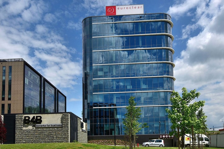 Euroclear dọa khởi kiện nếu châu Âu tịch thu tài sản của Nga